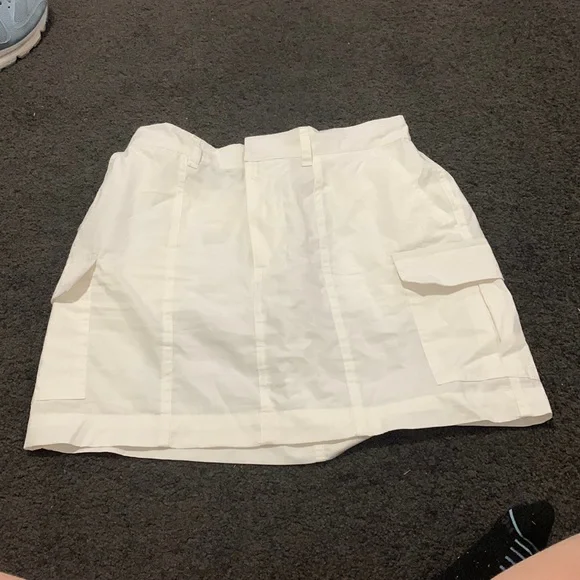 beautiful white skirt from cotton on ! - Picture 1 of 1